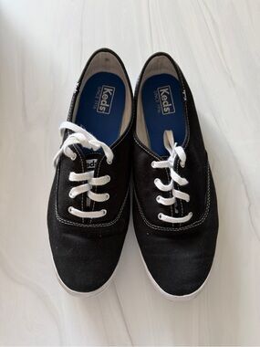 Vintage 2016 Keds Black Canvas Sneakers with White Laces